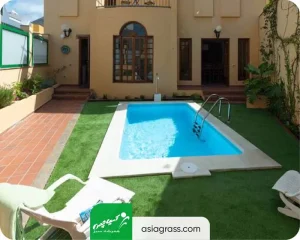 چمن مصنوعی استخر